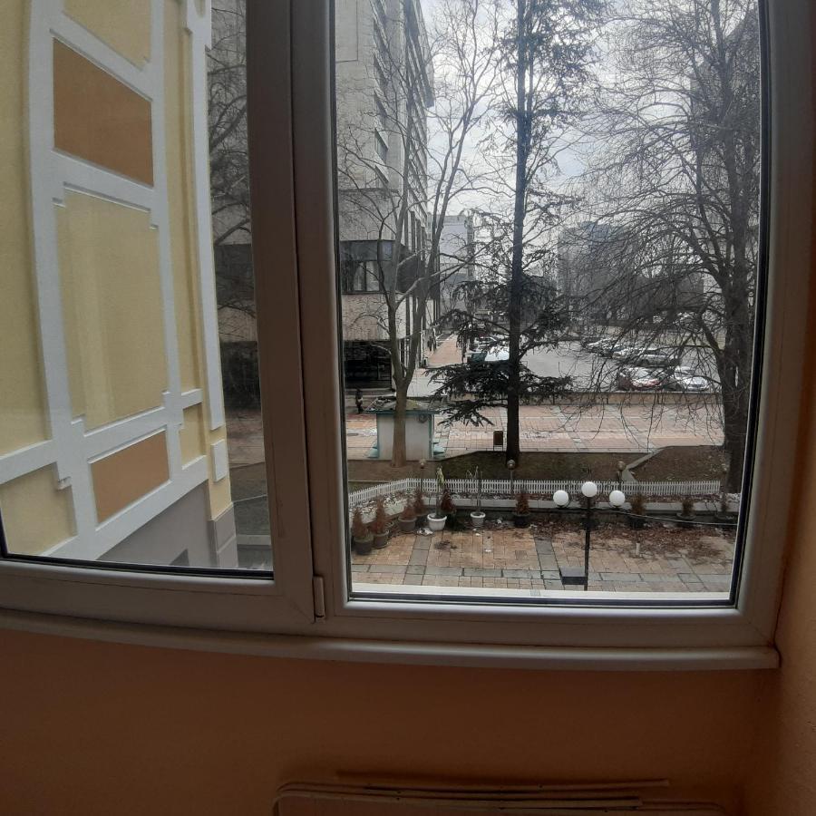 Апартамент "Рая" Dobrich Bagian luar foto